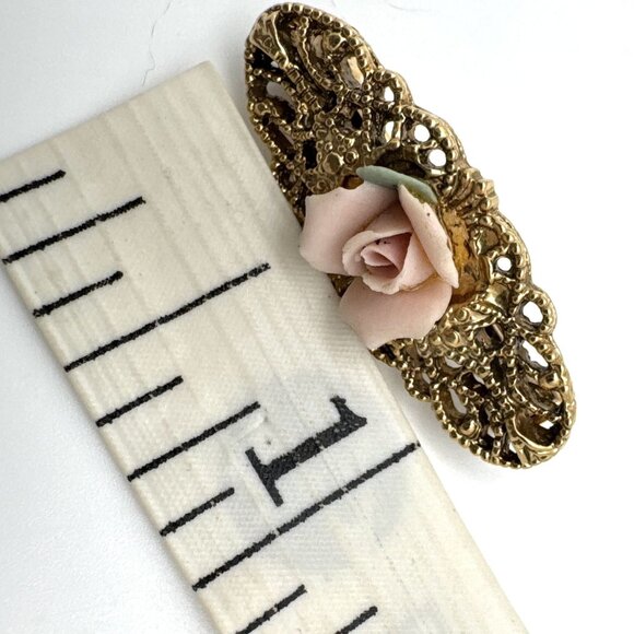 Small Dainty Porcelain Rose Bar Brooch Pin Gold Tone Open Work Floral Design - Picture 4 of 6